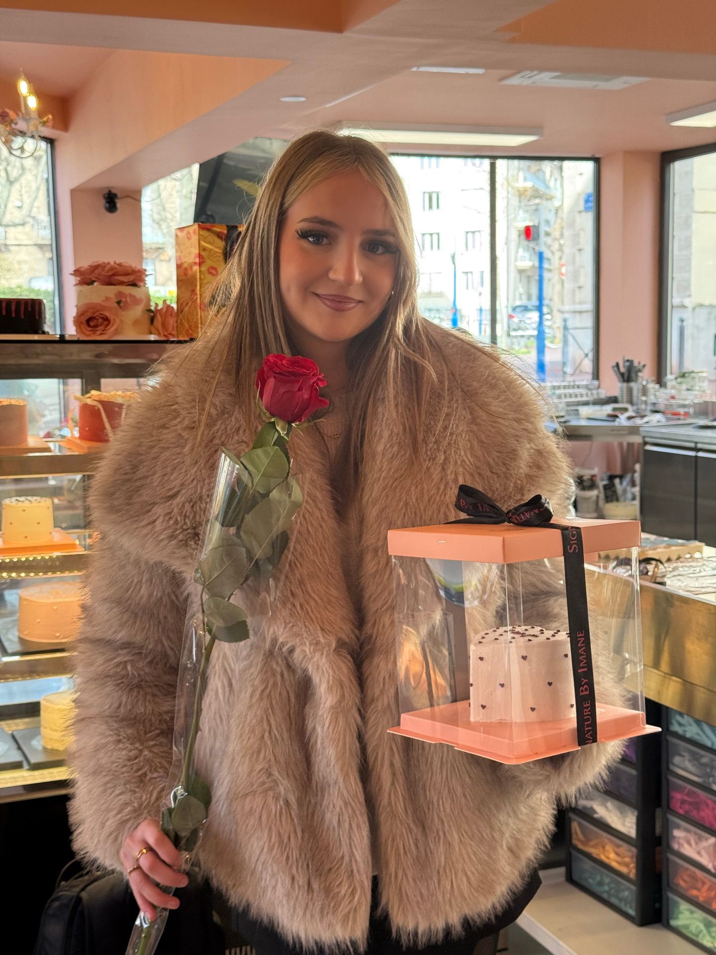 Cliente heureuse avec son compte fidélité My Bento Cake